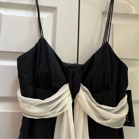 Connected Appeal – Flowing Black Spaghetti Strap After 5 Dress w/Off White Waist - Picture 7 of 15